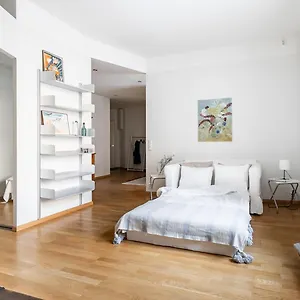 Apartment Cozy, Spacious And Calm - Location, Helsinki